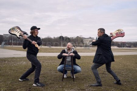 PFAFFENHOFEN AN DER ILM - 🎵 Folxklub heute Abend (17.07.2025)! "Geschichten von nebenan" im Bürgerpark - Eintritt frei! 🎸