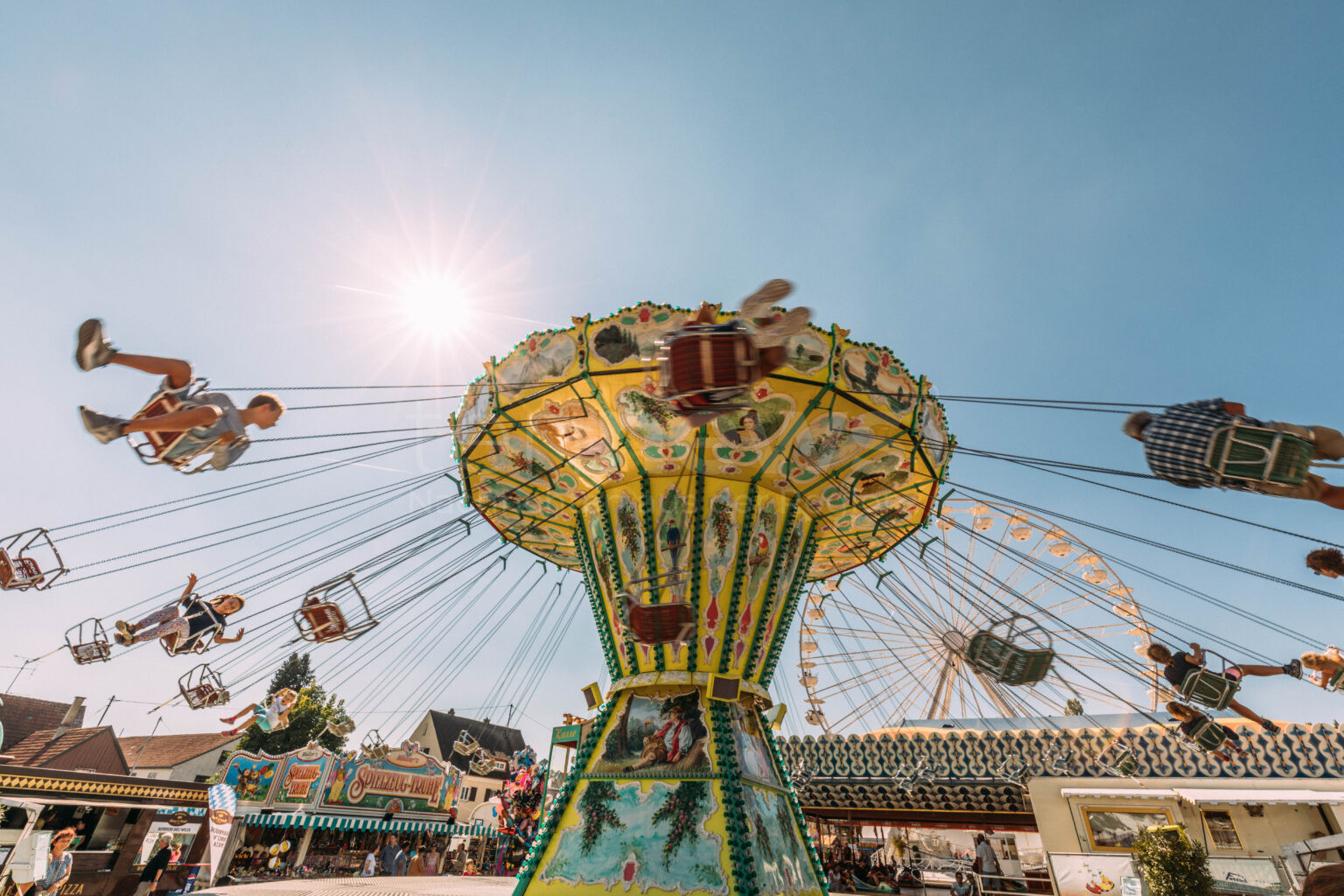 PFAFFENHOFEN – Freitag (25.07.2025): 75. Volksfest Pfaffenhofen mit Musik, Fahrspaß, Bio-Bier & Jubiläumsprogramm – Highlight: Dartabend & Feuerwerk 🎯🍻🎆