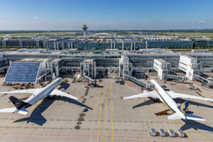 MÜNCHEN - ✈️ Flughafen München meldet bis Juni 2025 fast 20 Mio. Passagiere – starkes Wachstum bei USA- & Asienflügen, hohe Effizienz an den Kontrollen! 📈
