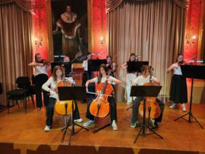PFAFFENHOFEN AN DER ILM - 🎵 Jahresabschlusskonzert im Festsaal! 93-jährige Blockflöten-Schülerin begeistert neben Bundeswettbewerb-Gewinnern! 🎶