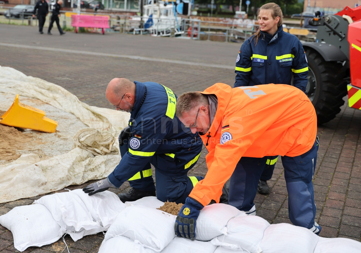ROSTOCK - 🚨 THW beim 3. Bevölkerungsschutztag am Samstag (12.07.2025)! 88.000 Ehrenamtliche zeigen Einsatzoptionen in Rostock! 💧