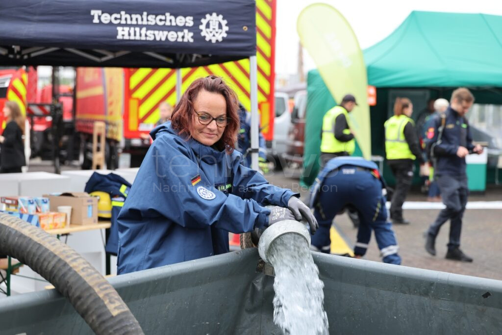 ROSTOCK - 🚨 THW beim 3. Bevölkerungsschutztag am Samstag (12.07.2025)! 88.000 Ehrenamtliche zeigen Einsatzoptionen in Rostock! 💧