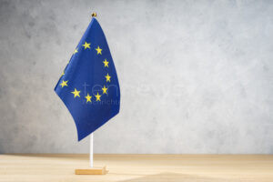 MÜNCHEN - 🏛️ Bayerns Bauinister Bernreiter kritisiert am Donnerstag (17.07.2025) die von der EU-Kommission geplant Zentralisierung bei Fördermitteln! 💰