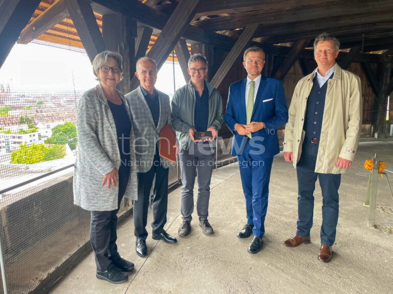 NÜRNBERG - 🏰 Laufertorturm nach zwei Jahren am Dienstag (22.07.2025) saniert! 1,7 Millionen Euro für Denkmalschutz - 40 Mauersegler-Nistkästen! 🐦