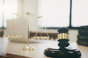 GILCHING - 🚗 Mann (61) fährt ohne Führerschein zur Gerichtsverhandlung am Montag (14.07.2025)! Staatsanwältin schöpft Verdacht - Auto beschlagnahmt! ⚖️