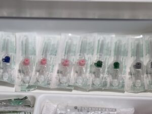 🐱 FIP bei Katzen galt als Todesurteil – heute könnten Medikamente helfen. Doch in Deutschland sind sie illegal. Ein Kampf gegen Bürokratie und Zeit! 💊