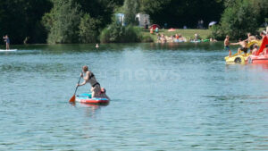 KINDING - 🏊 Über 30 Grad am Kratzmühlsee: Wasserwacht warnt vor Badeunfällen – langsam abkühlen, Sonnenschutz nutzen und Risiken vermeiden! 🌞