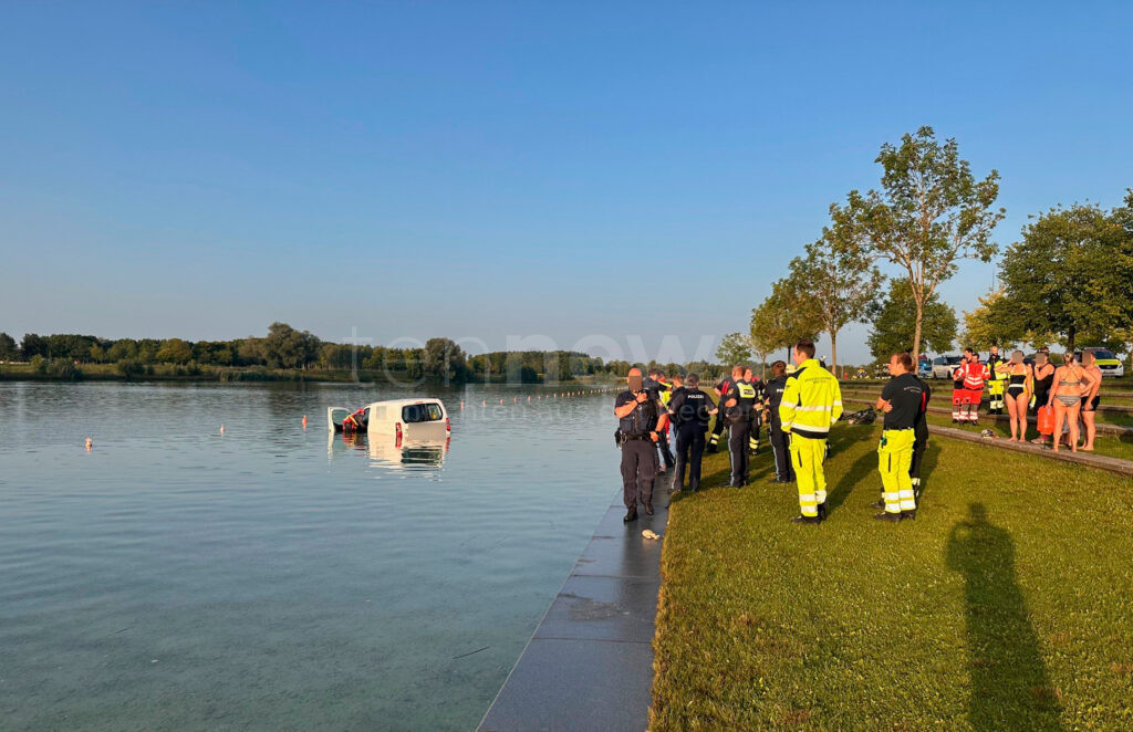 MÜNCHEN - 🏊 Zivilcourage am Riemer See am Mittwochmorgen (13.08.2025)! Schwimmer retten Mann (30) aus sinkendem Kleintransporter! 🚁