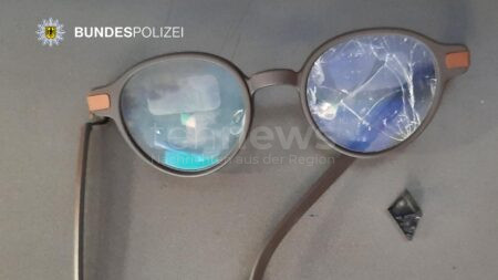 MÜNCHEN - 👊 Zwei Männer prügeln sich am Mittwoch (20.08.2025) am Hauptbahnhof! Brasilianer und Italiener zerstören 3.000 Euro teure Smart-Brille! 👓