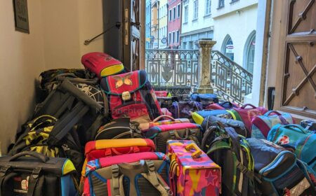 DONAUWÖRTH - 🎒 Aktion "Ranzen her!" sammelt Schulranzen bis 22. August 2025! Bereits über 12.500 an bedürftige Familien verteilt! ❤️
