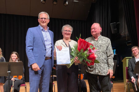KAUFBEUREN - 🎵 40 Jahre Musikpädagogin! Maria Mayer-Günther erhält Ehrennadel und verabschiedet sich in den Ruhestand! 🏆