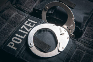 start, empfehlung, Oberbayern, Schwarzbach, Freilassing, Grenzkontrolle, Bundespolizei, A8, Festnahme, Haft, Justizvollzugsanstalt, Staatsanwaltschaft Stuttgart, Fernreisebus