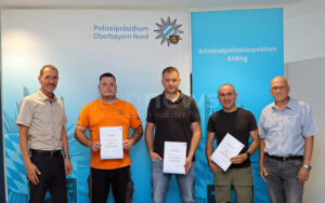 HALLBERGMOOS - 🏅 Kripo ehrt drei Zivilcourage-Helden am Freitag (01.08.2025)! Männer retteten 19-Jährige vor Sexualstraftäter! 👏