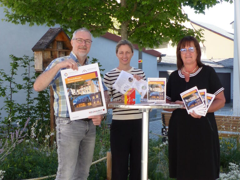 NEUMARKT - 📅 Neues Veranstaltungsheft für September bis Dezember erschienen! Schafkopf-Treff und Syrien-Kultur neu! 🎭