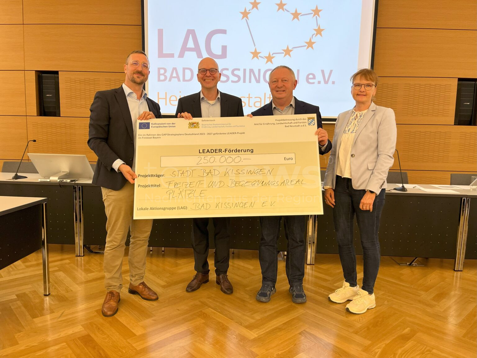BAD KISSINGEN - 🛝 Baubeginn für das „Plätzle“ in Garitz: Förderbescheid ermöglicht Start, moderner Spielplatz mit Pumptrack und Allwetterplatz für alle Generationen! 🏀