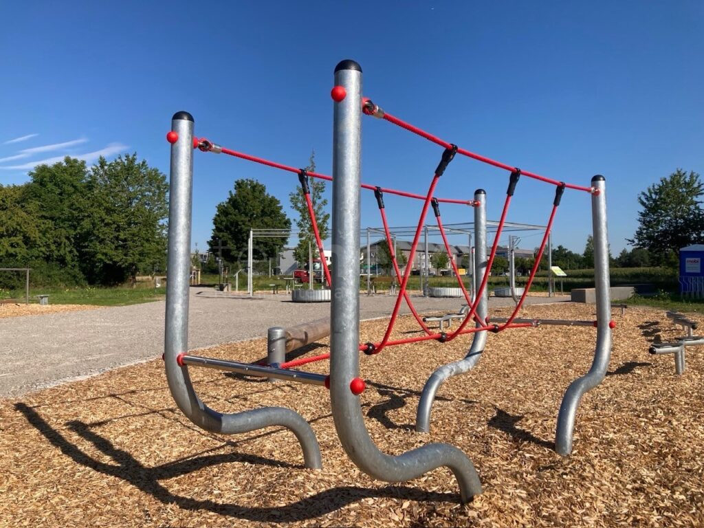 FÜRSTENFELDBRUCK - ✅ Westpark-Umgestaltung ist komplett fertig am Montag (11.08.2025)! Bewegungsbereiche und Bäume laden ein - Eröffnung am 17. September! 🎊