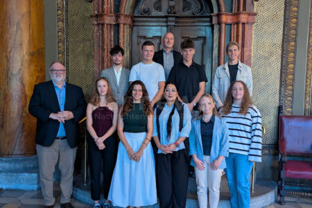 PASSAU - 👨‍🎓 Ausbildung startet am 01.09.2025! Zwölf neue Nachwuchskräfte von OB Dupper ins Rathaus eingeladen! 🏛️