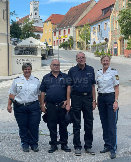 NABBURG - 👮 Neue Sicherheitswacht am Mittwoch (07.08.2025) erfolgreich gestartet! Zwei Ehrenamtliche beginnen ersten Streifengang in Nabburg! 🚶