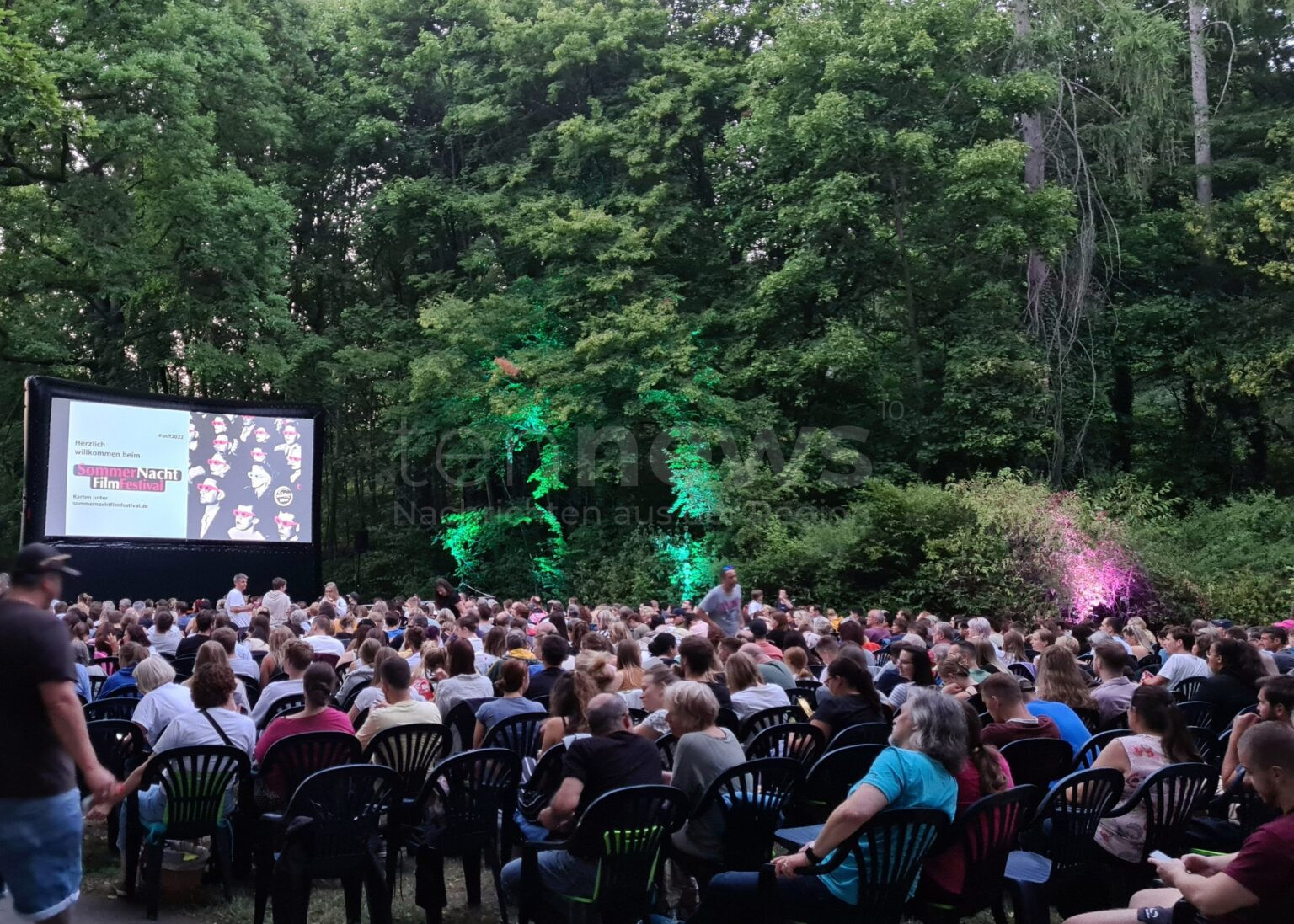 NÜRNBERG - 🎬 SommerNachtFilmFestival vom 18.-21. August 2025 im Tiergarten! Kino unter freuem Himmel mit vier Filmen neben Steinböcken und Affen! 🦌