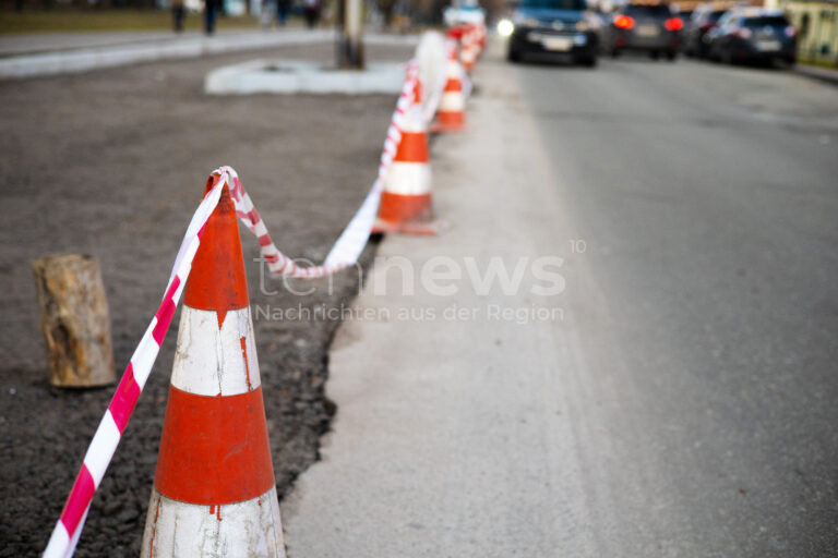 PASSAU - 🏗 Info: Autokran-Einsatz Am Schanzl ab Mittwoch (27.08.2025) und Dienstag (02.09.2025) – Sperrung von Fahrbahn und Gehweg ab 19 Uhr! 🚧