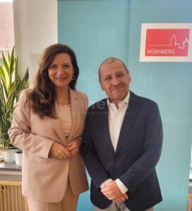 NÜRNBERG - 🎓 Stephan Czwalina (56) seit Anfang August neuer neuer Schulleiter der Beruflichen Schule 11! Stadt begrüßt Pädagoge am Freitag (12.09.2025) 📚