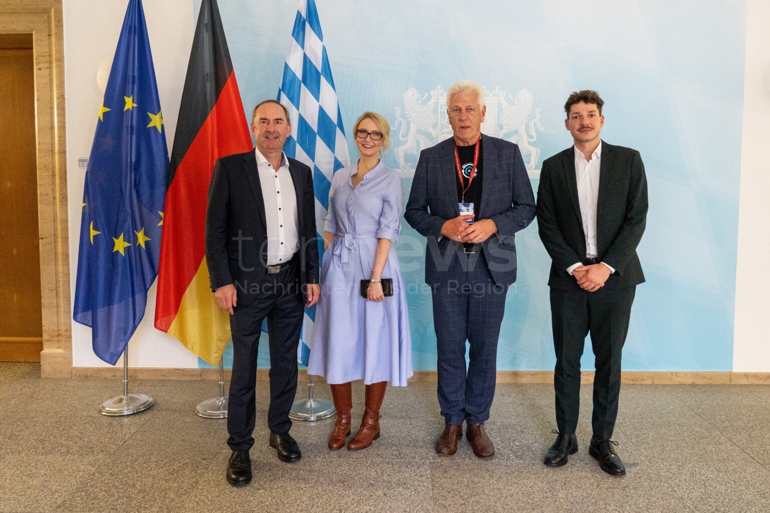 🚗 MÜNCHEN - Aiwanger sieht Bayern beim autonomen Fahren in Führungsrolle! Chinesischer Partner Momenta plant 2026 Tests in München! 🤖