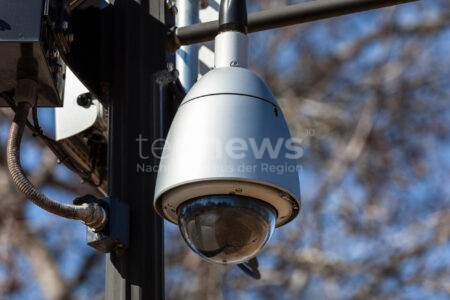 📹 COBURG - Videoüberwachung am Bahnhof geplant! Straftaten stiegen dramatisch von 2,56 auf 5,88 Prozent - Kameras ab Ende 2025! 🚔