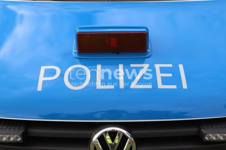 ALTÖTTING - 🔪 Messer-Attacke am Sonntagmorgen (28. September 2025)! 22-Jähriger lebensgefährlich verletzt - Täter in Österreich gefasst! 🚁