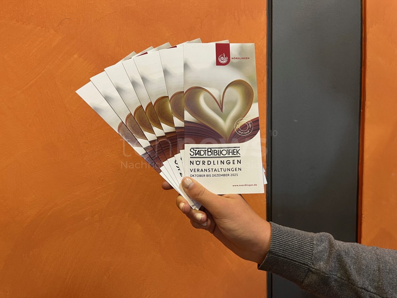NÖRDLINGEN - 🍂 Stadtbibliothek startet Herbst-/Winterprogramm: Premierenlesung am (17.10.2025), Musik, Kunst & Kreatives für alle Generationen! 📚