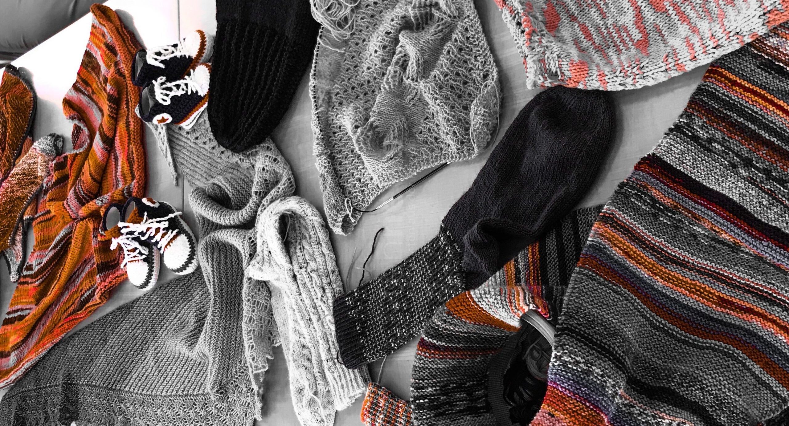 Nördlingen: Offener Strickkreis in der Stadtbibliothek lädt zum Mitmachen ein - tennews NÖRDLINGEN - 🧶 Offener Strickkreis am Donnerstag (02.10.2025) in der Stadtbibliothek: Von 14 bis 17 Uhr gemeinsam stricken, austauschen und kreativ sein! 🧵