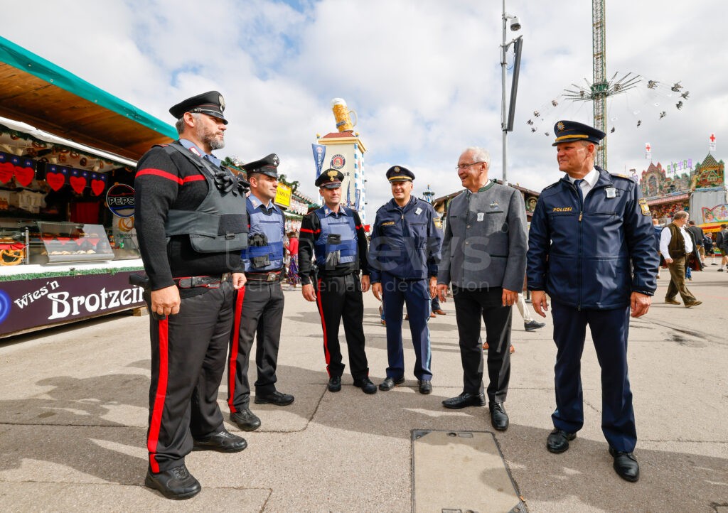 MÜNCHEN - 🍺 Wiesn-Zwischenbilanz am Freitag (26.09.2025)! Über 500 Einsatz und 150 Festnahmen, 54 Kameras im Einsatz! Minister Herrmann besucht Wiesn-Wache! 🎪