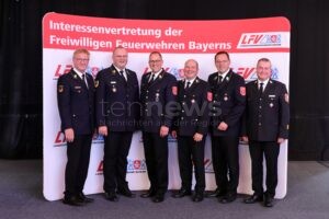 🚒 ESSENBACH - Eitzenberger mit 90 Prozent als Feuerwehrverbands-Chef wiedergewählt! 32. Landesverbandsversammlung mit 500 Führungskräften! 🔥