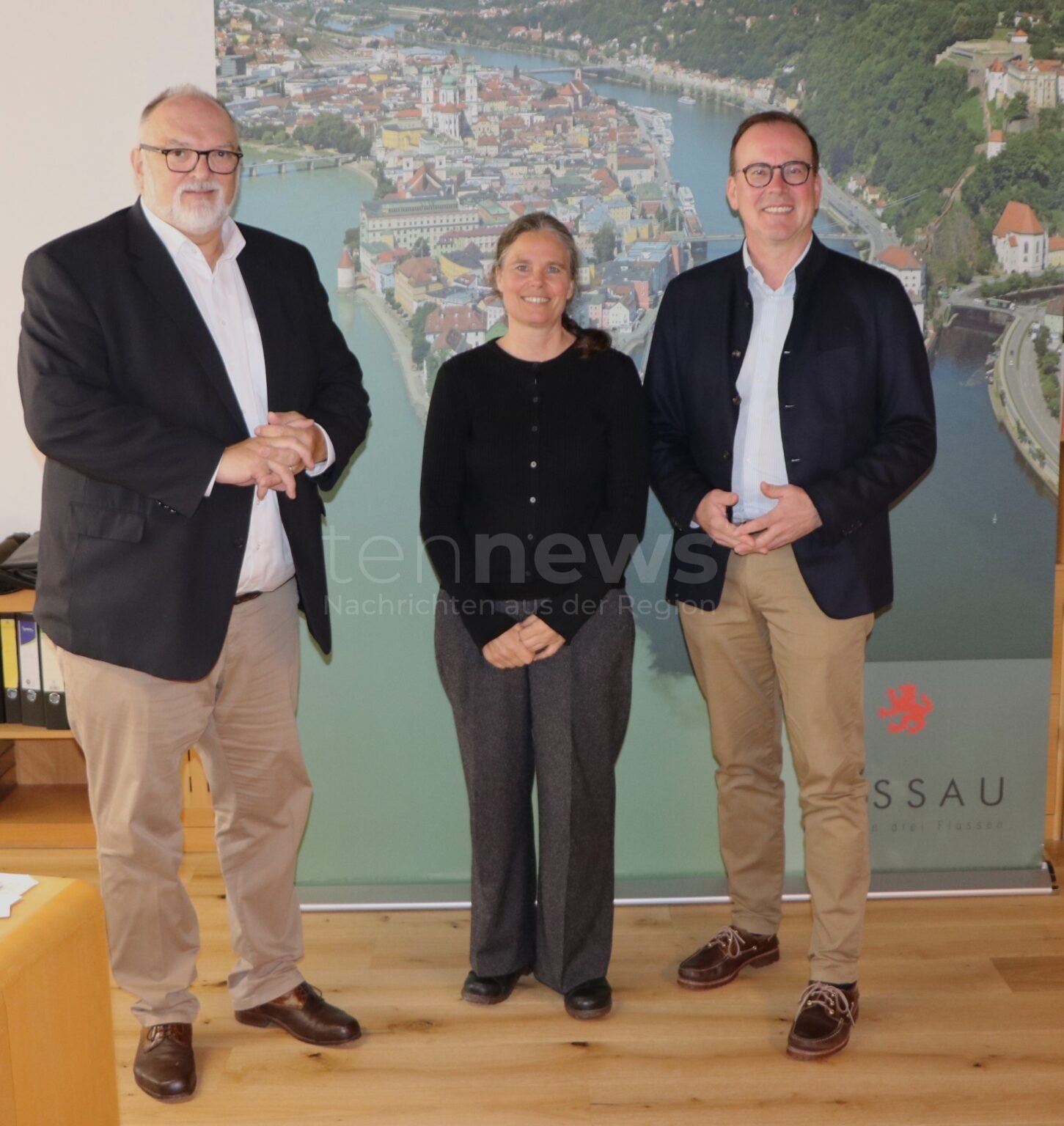 👔 PASSAU - Dr. Reinhard Saller stellt sich als neuer Geschäftsführer des Niederbayern-Forums vor! Antrittsbesuch bei Oberbürgermeister Dupper! 🤝