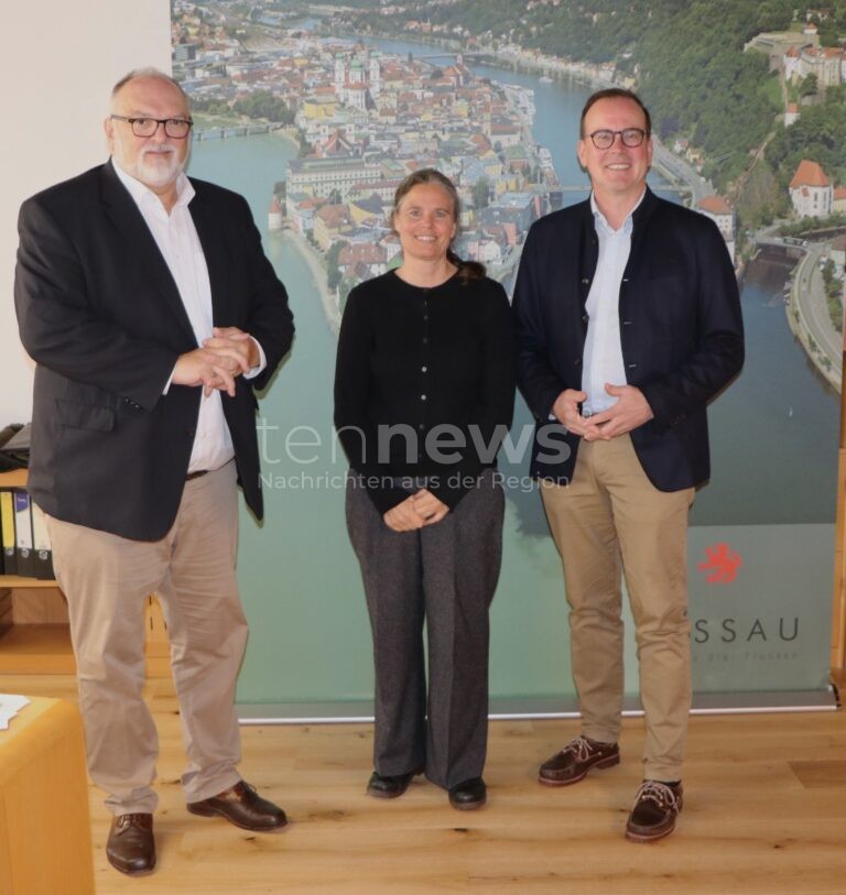 👔 PASSAU - Dr. Reinhard Saller stellt sich als neuer Geschäftsführer des Niederbayern-Forums vor! Antrittsbesuch bei Oberbürgermeister Dupper! 🤝