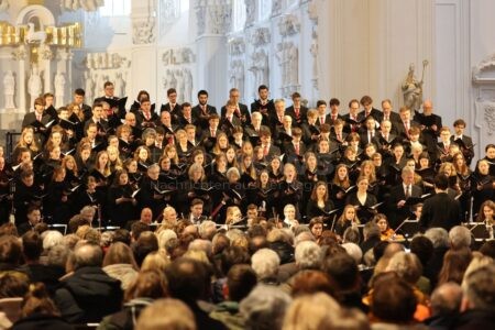 WÜRZBURG - 🎶 Herbstkonzert „Lobgesang“ am (19.10.2025) im Kiliansdom mit Tenor Clemens Bieber, großem Chor und Orchester - Tickets im Vorverkauf! 🎟️