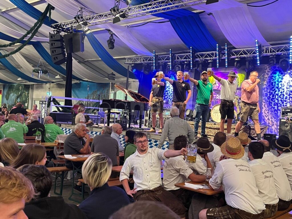 PFAFFENHOFEN AN DER ILM - 🎪 Stadt zieht Volksfest-Bilanz: Herbstwetter trübte Besucherzahlen beim 75. Jubiläumsfest, dennoch gute Stimmung! 🌧