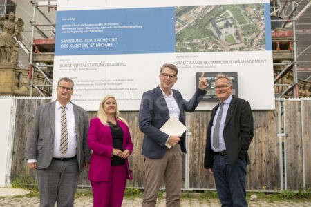 BAMBERG - 🏛️ 800.000 Euro Förderung am Mittwoch für Michaelskirche! Sanierung der Kapellen mit vier Millionen Euro Gesamtkosten bis 2026! ⛪