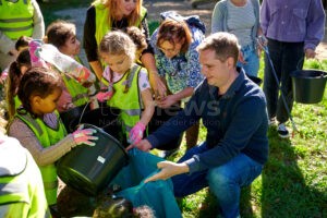 BAMBERG - 🧹 World Cleanup Day am Freitag (20.09.2025)! 400 Bürger sammeln Kleinlaster-Ladefläche voller Müll - Kindergärten und Schulen beteiligt! 🌍
