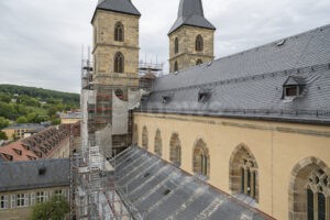 BAMBERG - 🏗️ Gerüste fallen bei St. Michael! Generalsanierung geht in finale Phase - Wiedereröffnung im Frühjahr 2026! ⛪