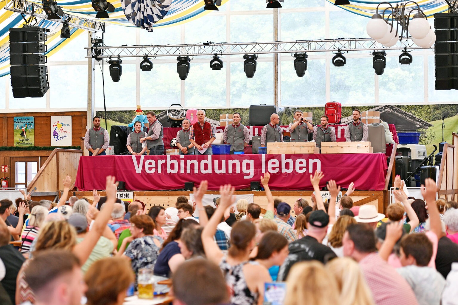 MOOSBURG AN DER ISAR - 🔨 Fundsachen-Auktion am Samstag (13.09.2025)! Münchner Flughafen versteigert kuriose Funde und Überraschungskoffer! 🚁