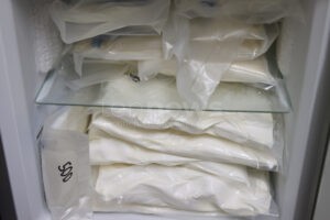 FRANKFURT AM MAIN – 🚔 Zoll und Polizei zerschlagen am Dienstag (09.09.2025) Darknet-Drogenring: Vier Festnahmen, Drogenlager und Plantage ausgehoben! 🌱