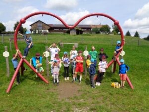 PFAFFENHOFEN AN DER ILM - Stadtferien Sommerkids vom 4. bis 29. August! Ferienbetreuung mit Basteln, Bergtierpark und Stadtführung begeistert Kinder!