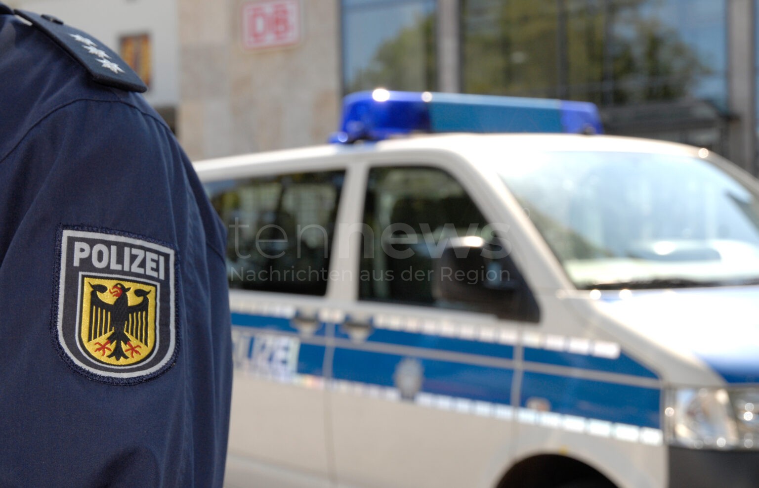 KIEFERSFELDEN - Bundespolizei stoppt am Samstag (30.08.2025) zwei Schleusergruppen! 15 Migranten die Einreise verweigert!