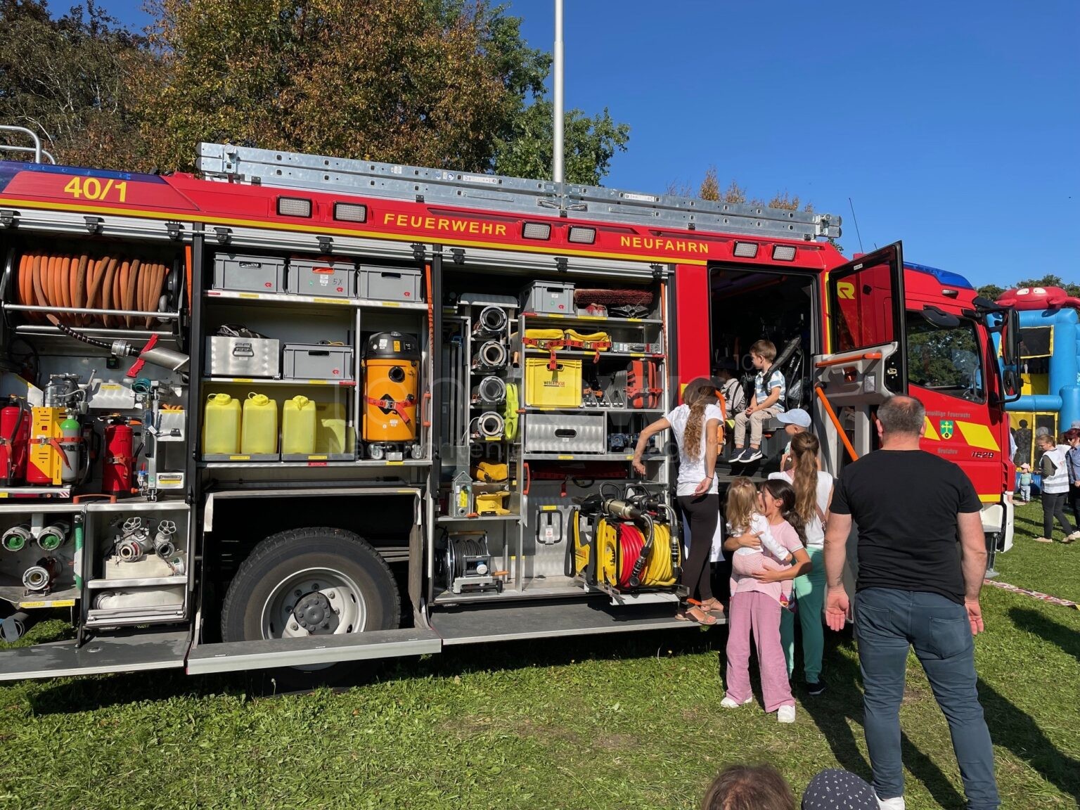 NEUFAHRN BEI FREISING - 🎪 Großes Kinderfest am Samstag (20.09.2025)! Buntes Programm dank über 30 Vereinen - Feuerwehr zum Anfassen und Clown Toni Toss! 🎭