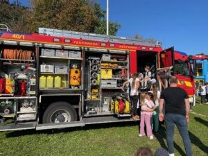 NEUFAHRN BEI FREISING - 🎪 Großes Kinderfest am Samstag (20.09.2025)! Buntes Programm dank über 30 Vereinen - Feuerwehr zum Anfassen und Clown Toni Toss! 🎭