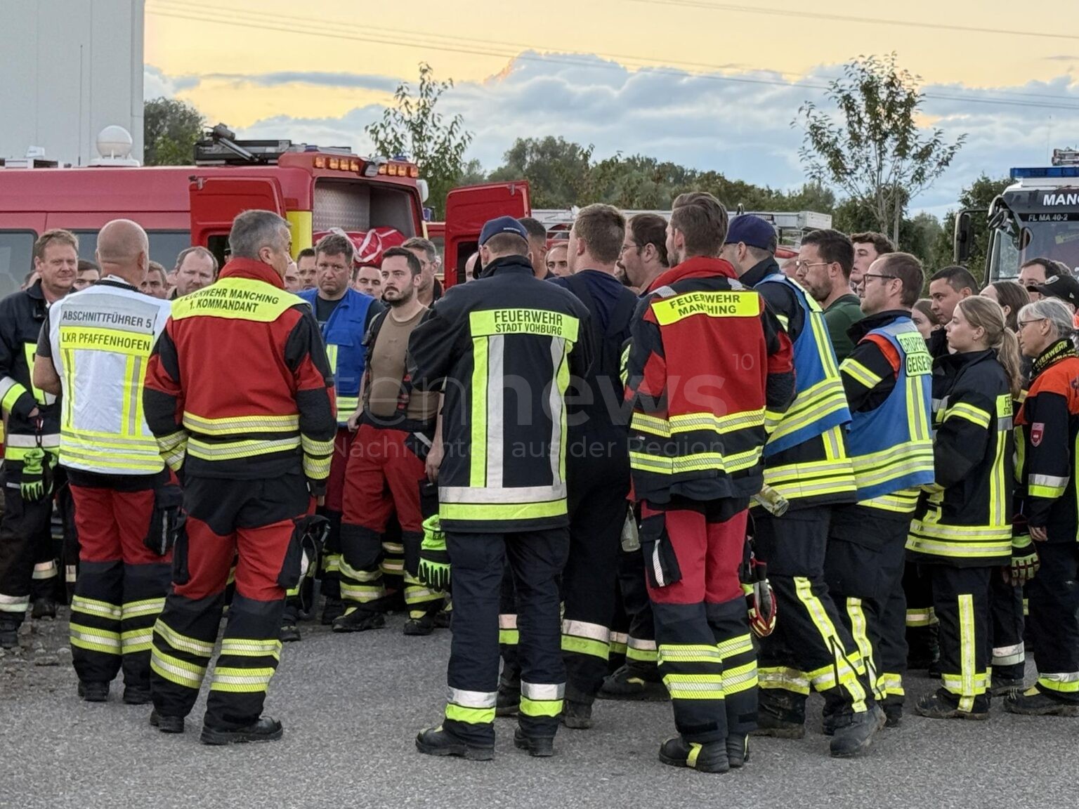 MANCHING-OBERSTIMM – 🕵️ Großfahndung nach vermisstem Senior seit Sonntag (31.08.2025): 800 Helfer suchen, Polizei bittet Bevölkerung um Mithilfe. 🚓