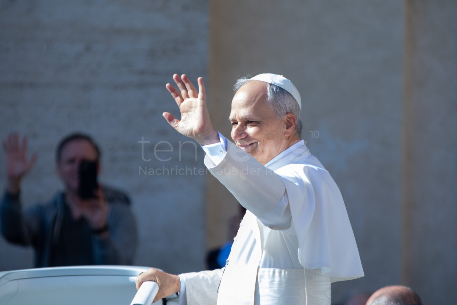 WÜRZBURG / ROM - 🎂 Papst Leo XIV. feiert am Sonntag (14.09.2025) seinen 70. Geburtstag! Deutsche Bischöfe gratulieren herzlich! ⛪