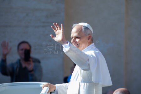 WÜRZBURG / ROM - 🎂 Papst Leo XIV. feiert am Sonntag (14.09.2025) seinen 70. Geburtstag! Deutsche Bischöfe gratulieren herzlich! ⛪