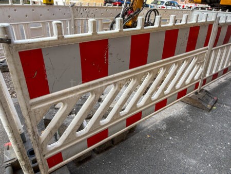 🏗️ COBURG - Sperrung der Max-Brose-Straße am Montag (15.09.2025) wegen Kranarbeiten! Umleitung wird ausgeschildert! 🚧