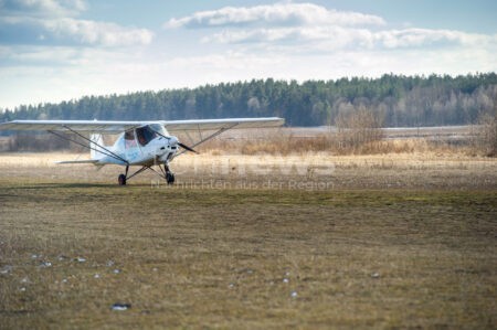 COBURG - ✈️ Gefährlicher Laser-Angriff am Freitag (19. September)! Pilot beim Landeanflug geblendet - Polizei sucht Zeugen! 🔦